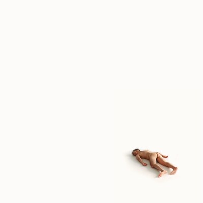 ALIOCHA: NAKED